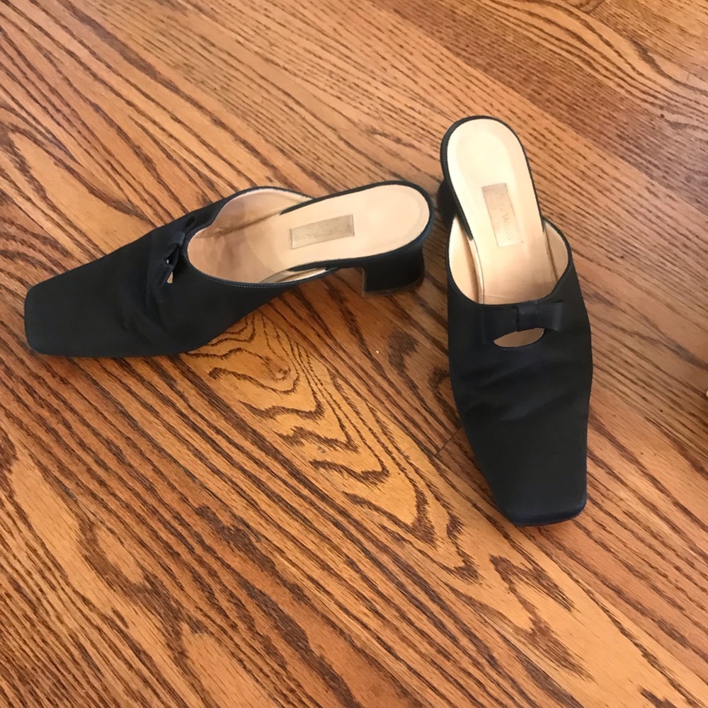 Vera Wang satin slip on shoes 7.5